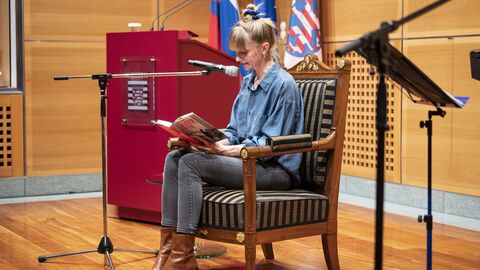 Ana Schnabl, Autorin und Journalistin