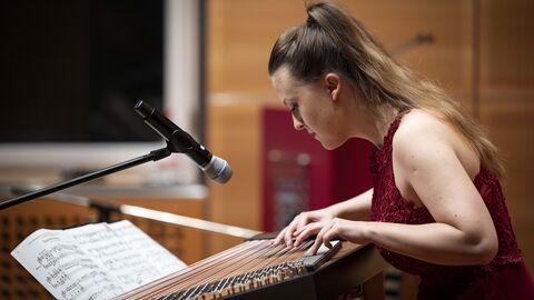 Tajda Krajnc Zithersolistin