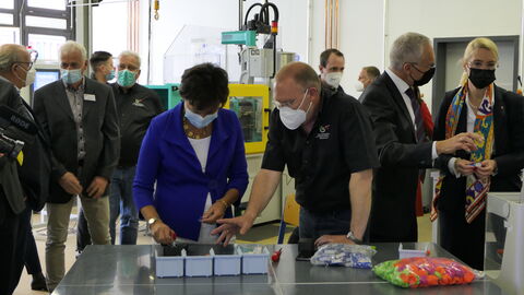 Impressionen - Europawoche 2022- Berufliche Schule Gelnhausen Europaministerin bei der Besichtigung der Beruflichen Schule Gelnhausen