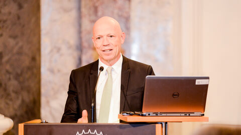 Hessischer Europaempfang am 01.11.2016 in Wiesbaden - Gastredner des Abends Dr. Rolf Densing, Leiter des ESOC in Darmstadt Gastredner des Abends Dr. Rolf Densing, Leiter des ESOC in Darmstadt