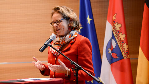 Astrid von der Malsburg, Honorarkonsulin Estlands in Hessen