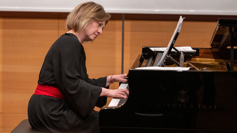 17. Europäischer Salon mit der Ukraine am 17. März 2023 Ukrainischen Künstlerinnen Katia Shostak, Olena Romaniv, Naina Doroshenko, Oleksandra Chekalenko sowie Ninel Menshchikova