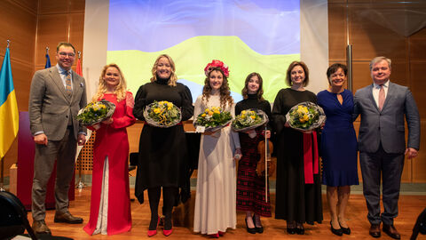 17. Europäischer Salon mit der Ukraine am 17. März 2023 Ukrainischen Künstlerinnen Katia Shostak, Olena Romaniv, Naina Doroshenko, Oleksandra Chekalenko sowie Ninel Menshchikova