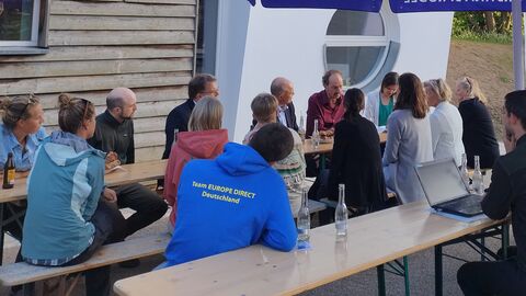 Kooperationsveranstaltung des Europe Direct Fulda und der Hessischen Staatskanzlei: „Film ab! Kompetenzen für die grüne Wende weiter denken“ Kooperationsveranstaltung des Europe Direct Fulda und der Hessischen Staatskanzlei: „Film ab! Kompetenzen für die grüne Wende weiter denken“