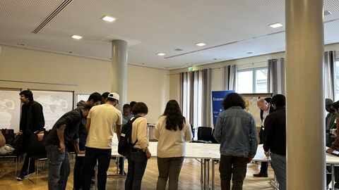 Interaktiver Workshop mit dem European Imagination Lab von Science of Singularities Interaktiver Workshop mit dem European Imagination Lab von Science of Singularities